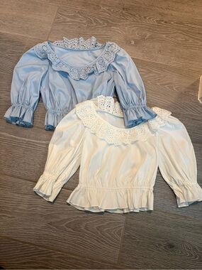 JING ' Eyelet Ruffle Peasant Top - Light Blue & White